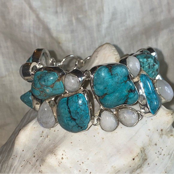 Gorgeous Tibetan Turquoise + Moonstone gem cluster statement cuff - Picture 7 of 14